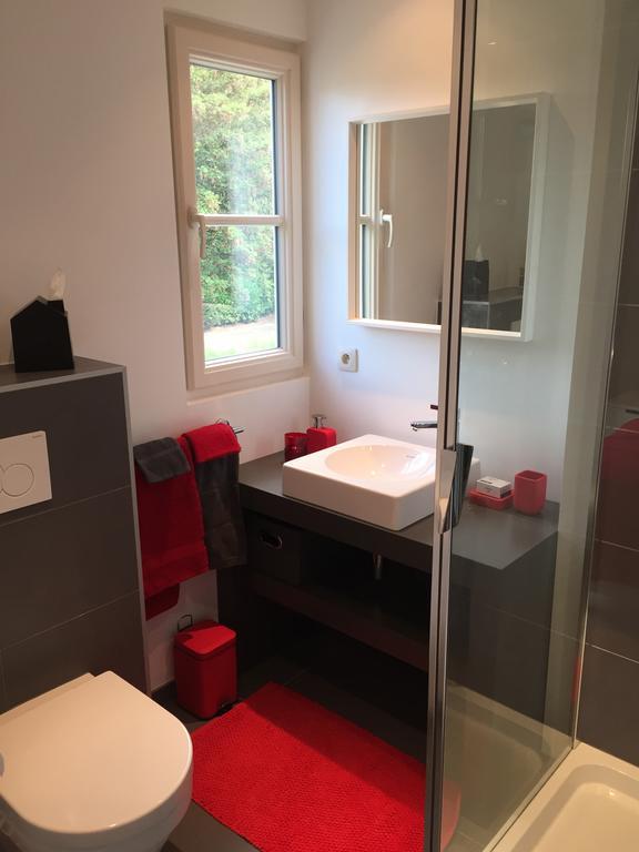 Le Chataignier Hotel Wezembeek-Oppem Екстериор снимка